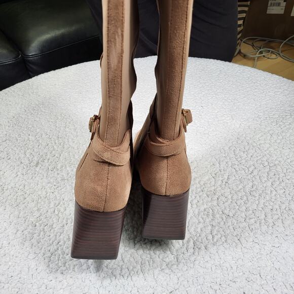Blondo Tan Heeled Boots - Picture 3 of 7